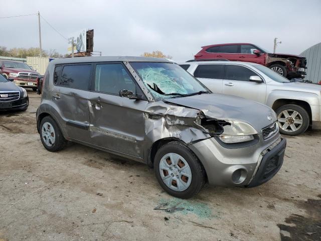 KNDJT2A58D7625860 - 2013 KIA SOUL GRAY photo 4