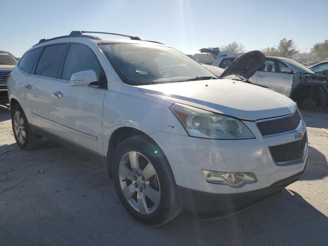 1GNLRHED1AS110856 - 2010 CHEVROLET TRAVERSE LTZ WHITE photo 4