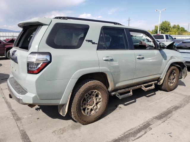 JTERU5JR3P6155568 - 2023 TOYOTA 4RUNNER SE GRAY photo 3