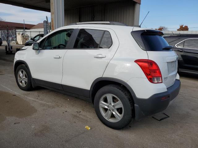 3GNCJLSB8FL210536 - 2015 CHEVROLET TRAX 1LT WHITE photo 2