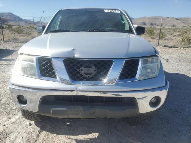 1N6AD07U38C419372 - 2008 NISSAN FRONTIER CREW CAB LE SILVER photo 5