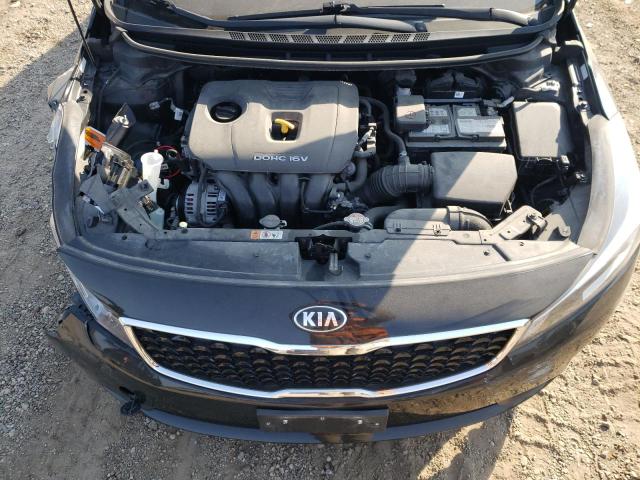 3KPFK4A79JE274877 - 2018 KIA FORTE LX BLACK photo 11