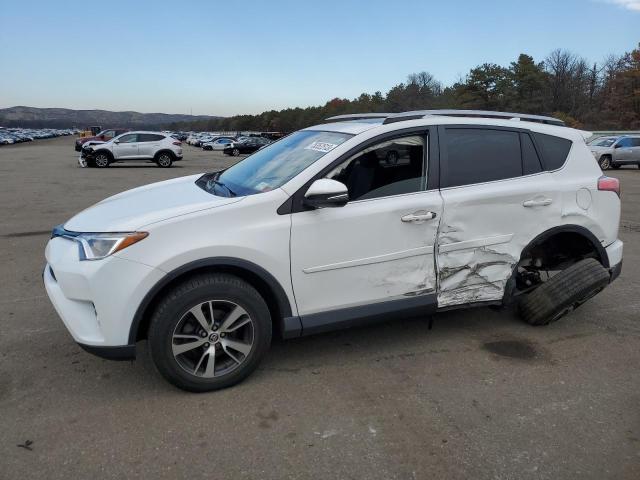 JTMRFREVXJD249379 - 2018 TOYOTA RAV4 ADVENTURE WHITE photo 1