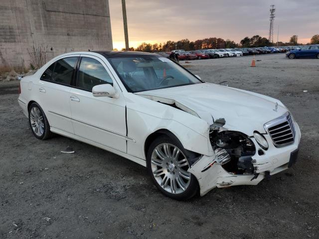 WDBUF72X87B065596 - 2007 MERCEDES-BENZ E 550 WHITE photo 4