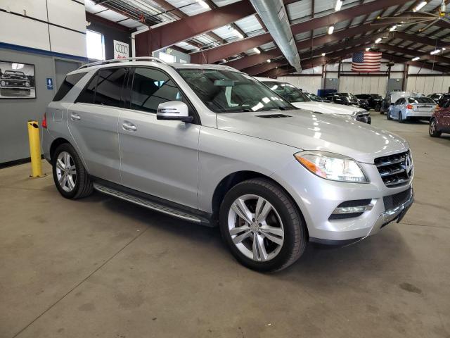 4JGDA5HB6DA146237 - 2013 MERCEDES-BENZ ML 350 4MATIC SILVER photo 4