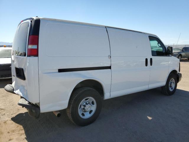 1GCWGFCF1F1146094 - 2015 CHEVROLET EXPRESS G2 WHITE photo 3