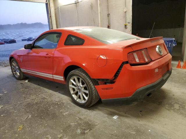 1ZVBP8AM2B5114833 - 2011 FORD MUSTANG RED photo 2