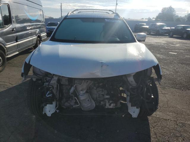 5N1AT2MV6EC856594 - 2014 NISSAN ROGUE S WHITE photo 5