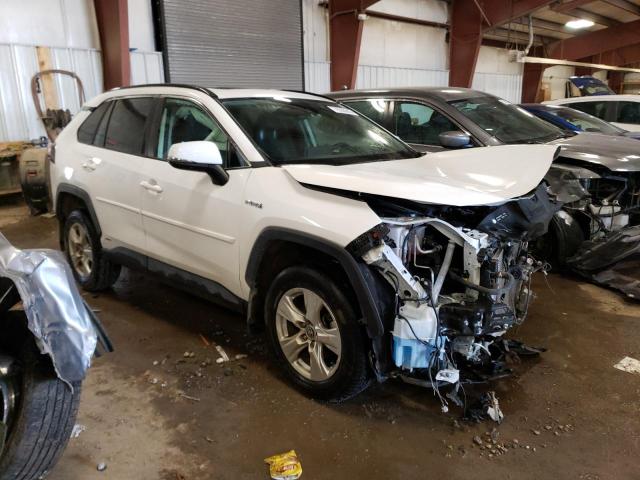 4T3RWRFV2MU049781 - 2021 TOYOTA RAV4 XLE WHITE photo 4