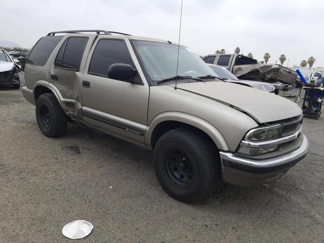 1GNCS13WXY2254853 - 2000 CHEVROLET BLAZER TAN photo 4