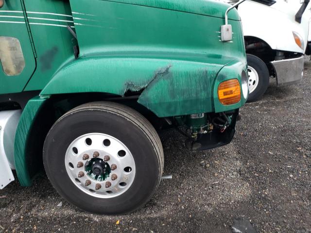 1FUYNMCBXVP829321 - 1997 FREIGHTLINER CONVENTION FLC112 GREEN photo 9