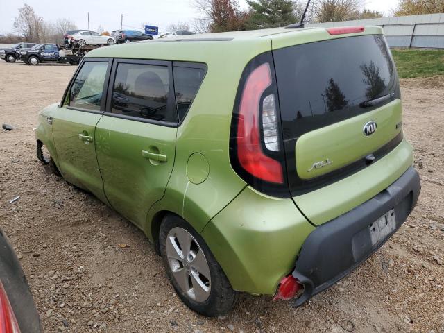 KNDJN2A26G7822885 - 2016 KIA SOUL GREEN photo 2