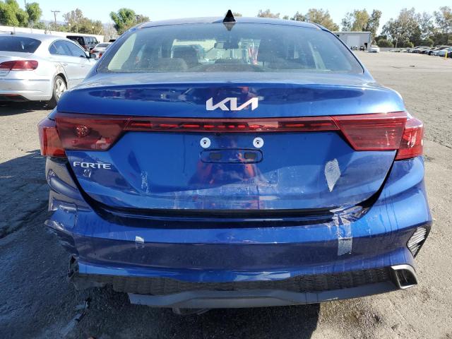 3KPF24AD4PE638962 - 2023 KIA FORTE LX BLUE photo 6