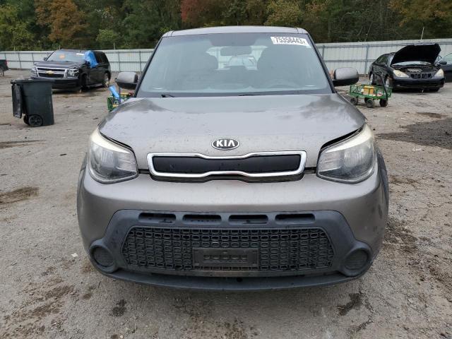 KNDJN2A29F7189328 - 2015 KIA SOUL SILVER photo 5