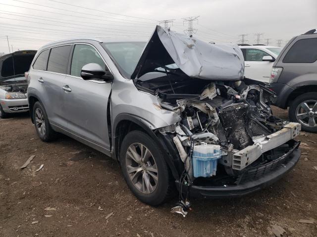 5TDJKRFHXFS197409 - 2015 TOYOTA HIGHLANDER XLE SILVER photo 4
