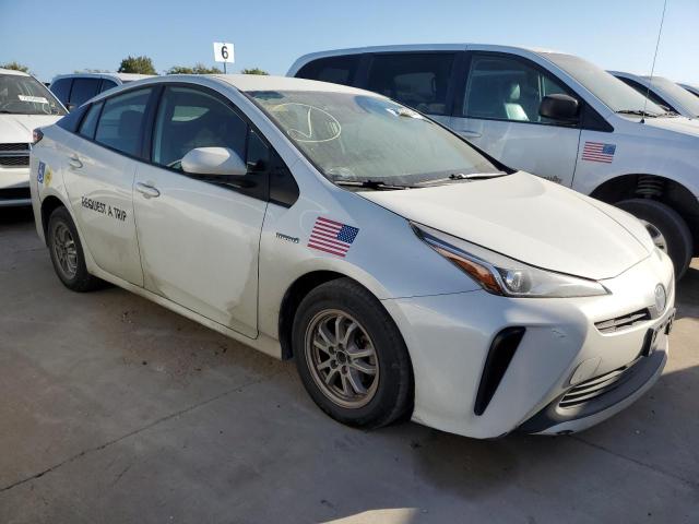 JTDKARFU4K3097029 - 2019 TOYOTA PRIUS WHITE photo 4