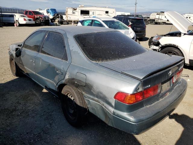 JT2BG22K2Y0527220 - 2000 TOYOTA CAMRY CE GREEN photo 2