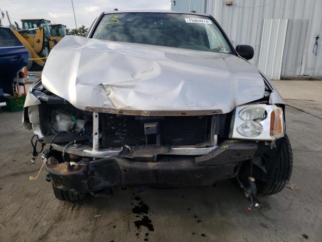 1GKDT13S742390511 - 2004 GMC ENVOY SILVER photo 5