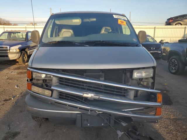 1GCGG29F711178321 - 2001 CHEVROLET EXPRESS G2 TAN photo 5