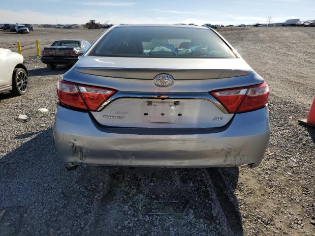 4T1BF1FK4HU334876 - 2017 TOYOTA CAMRY LE SILVER photo 6