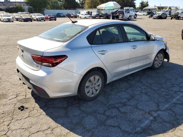 3KPA24AB8KE205226 - 2019 KIA RIO S SILVER photo 3