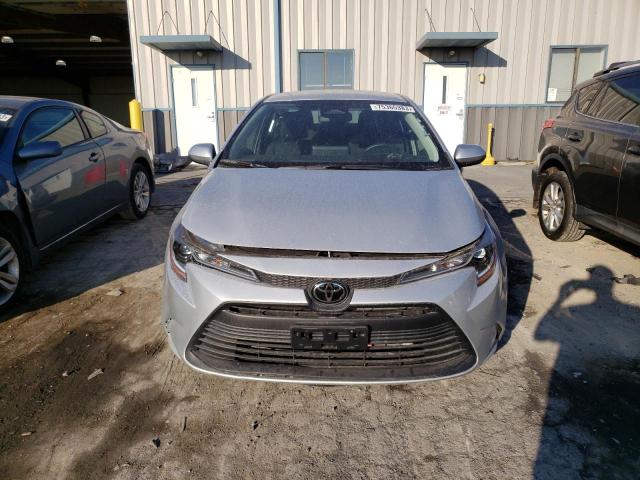 5YFB4MDEXPP047532 - 2023 TOYOTA COROLLA LE 银色 照片 5
