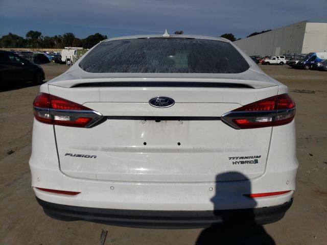 3FA6P0RU9KR121307 - 2019 FORD FUSION TITANIUM WHITE photo 6