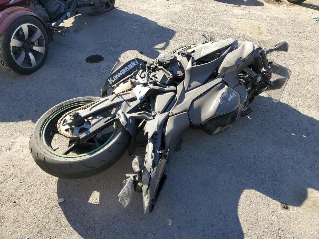 JKAEXEJ19KDA04174 - 2019 KAWASAKI EX650 J შავი ფოტო 4