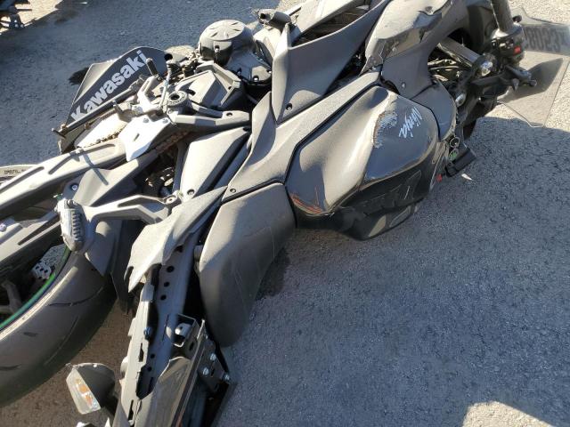 JKAEXEJ19KDA04174 - 2019 KAWASAKI EX650 J შავი ფოტო 6