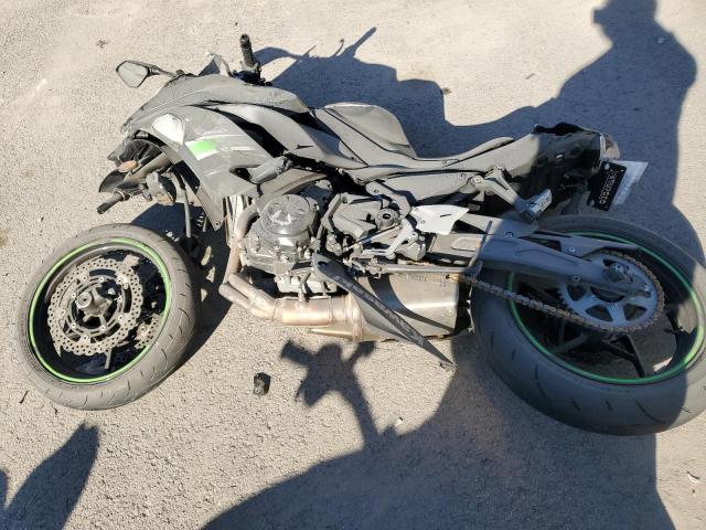 JKAEXEJ19KDA04174 - 2019 KAWASAKI EX650 J შავი ფოტო 9