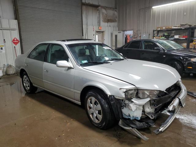 4T1BG22K5YU703513 - 2000 TOYOTA CAMRY CE SILVER photo 4