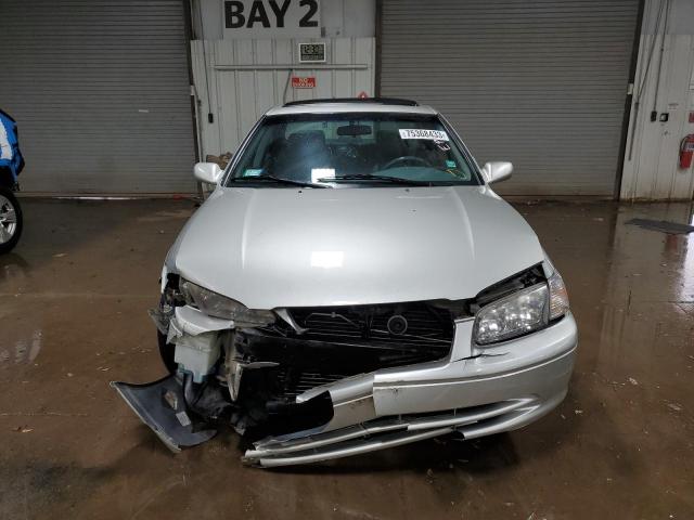 4T1BG22K5YU703513 - 2000 TOYOTA CAMRY CE SILVER photo 5