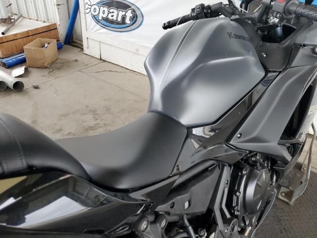 ML5EXER1XRDAB1712 - 2024 KAWASAKI EX650 R Boz foto 5