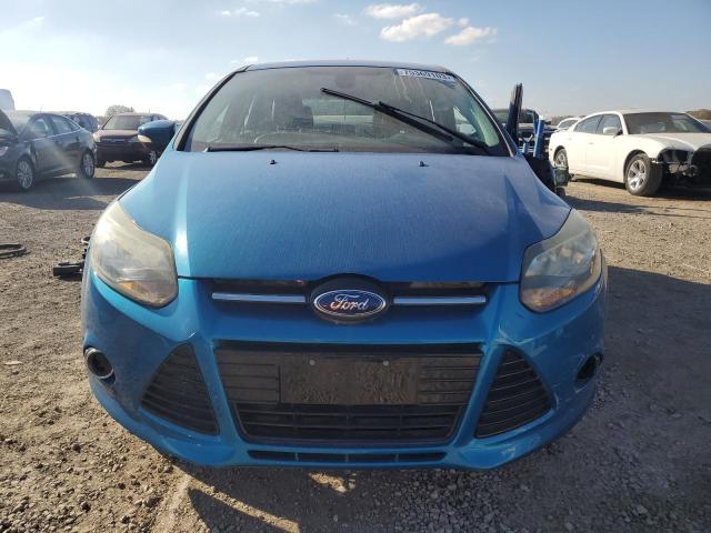 1FAHP3N29CL244071 - 2012 FORD FOCUS TITANIUM BLUE photo 5