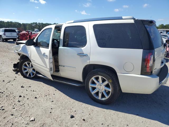 1GKS2EEF9CR183464 - 2012 GMC YUKON DENALI WHITE photo 2