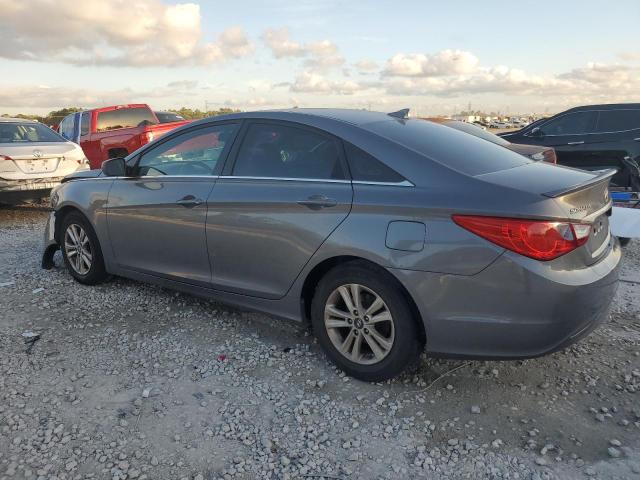 5NPEB4AC1DH667619 - 2013 HYUNDAI SONATA GLS GRAY photo 2