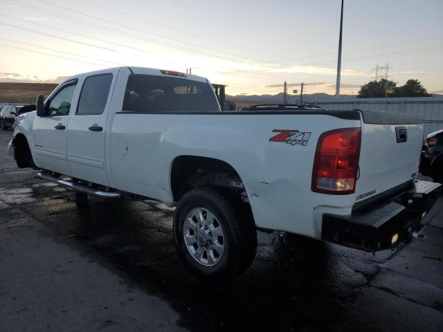 1GT423CGXCF144338 - 2012 GMC SIERRA K3500 SLE WHITE photo 2