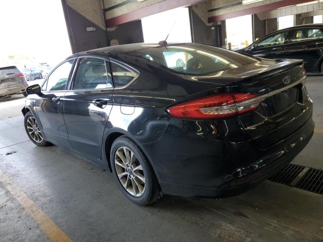 3FA6P0HD6JR217797 - 2018 FORD FUSION SE BLACK photo 2