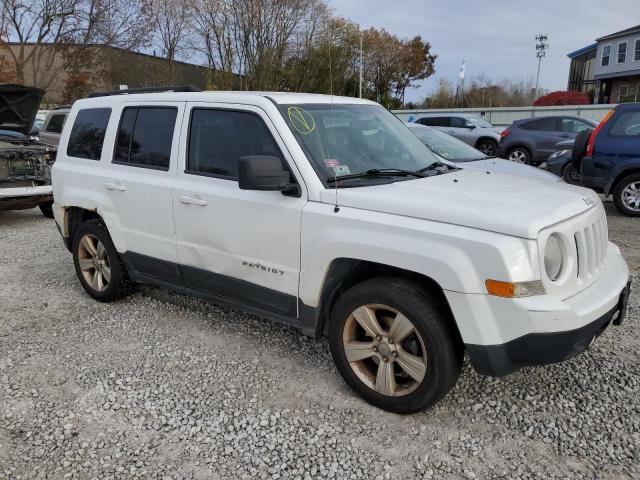 1C4NJPFA7DD116533 - 2013 JEEP PATRIOT LATITUDE WHITE photo 4