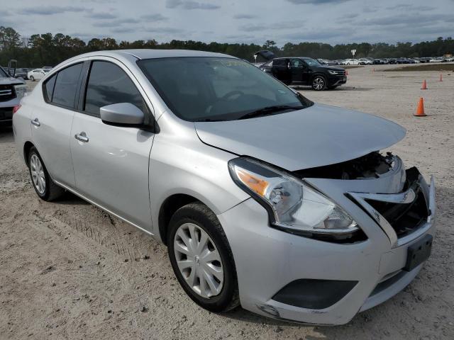 3N1CN7AP5HK411100 - 2017 NISSAN VERSA S SILVER photo 4