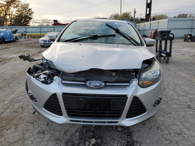 1FADP3N20DL107052 - 2013 FORD FOCUS TITANIUM SILVER photo 5