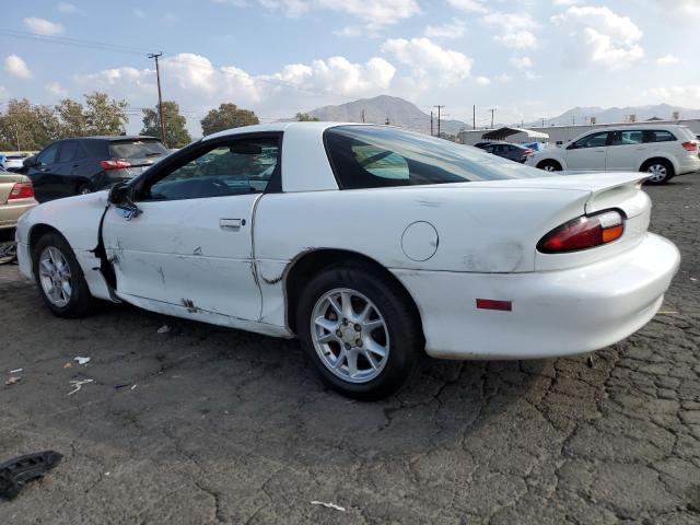 2G1FP22K822116024 - 2002 CHEVROLET CAMARO WHITE photo 2