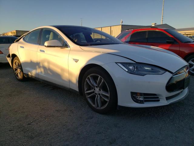 5YJSA1E20FF116363 - 2015 TESLA MODEL S WHITE photo 4