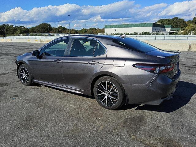 4T1T11AK6PU774896 - 2023 TOYOTA CAMRY SE NIGHT SHADE GRAY photo 2