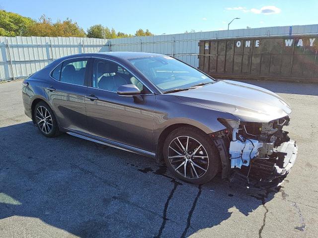 4T1T11AK6PU774896 - 2023 TOYOTA CAMRY SE NIGHT SHADE GRAY photo 4