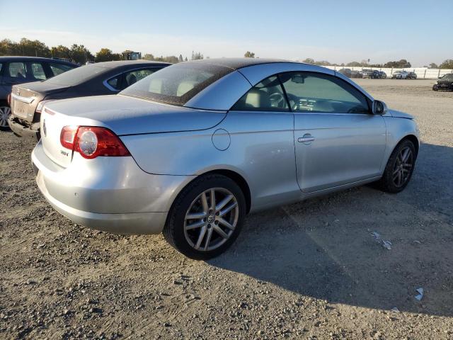 WVWFA71F38V023449 - 2008 VOLKSWAGEN EOS LUX 银色 照片 3