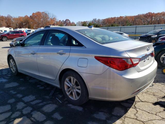 5NPEB4AC0DH649130 - 2013 HYUNDAI SONATA GLS SILVER photo 2