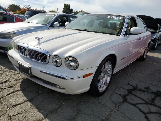 SAJWA79C15SG48671 - 2005 JAGUAR XJ8 L WHITE photo 1