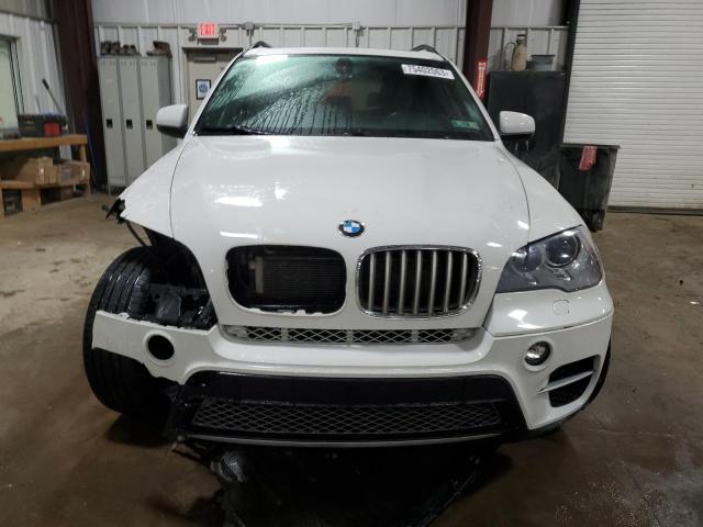 5UXZV8C55CL422474 - 2012 BMW X5 XDRIVE50I WHITE photo 5