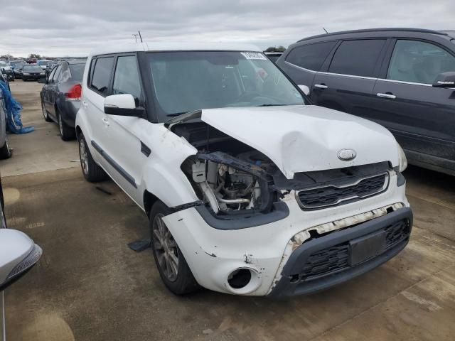 KNDJT2A62D7560285 - 2013 KIA SOUL + WHITE photo 4